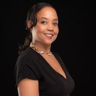 Portrait of Amber Clayborne